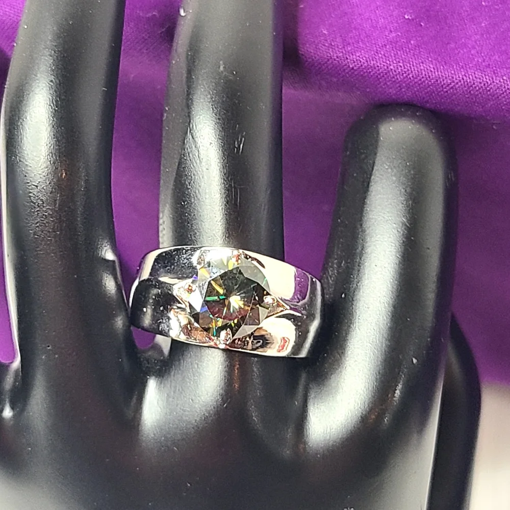 Moissanite 2 Carat Mens/ Unisex Ring